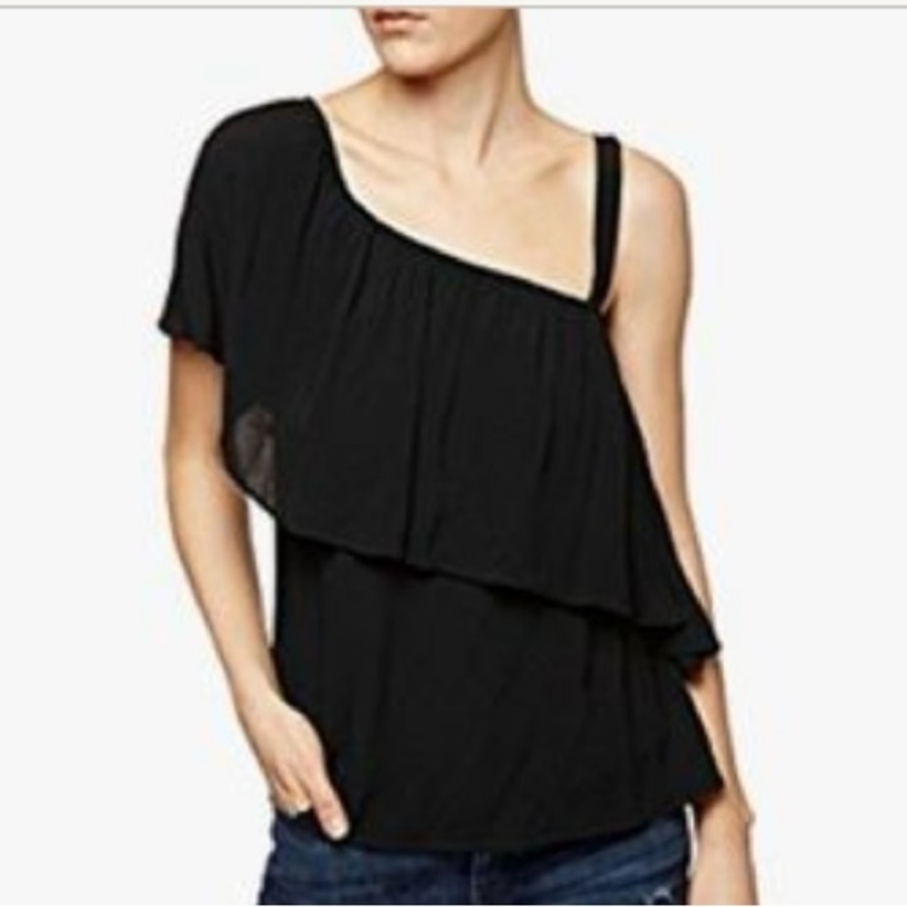 Light weight one shoulder summer top.